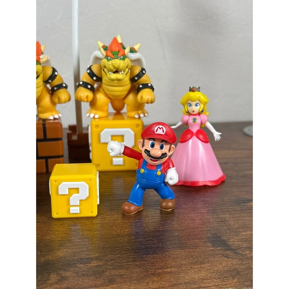 Jakks Nintendo Super Mario Bros Action Figure Lot Mario Luigi Peach Bowser Block